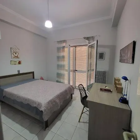 Holiday home σπίτι δίπλα στην θάλασσα *
