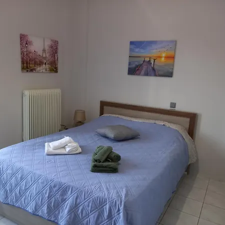 Holiday home σπίτι δίπλα στην θάλασσα *